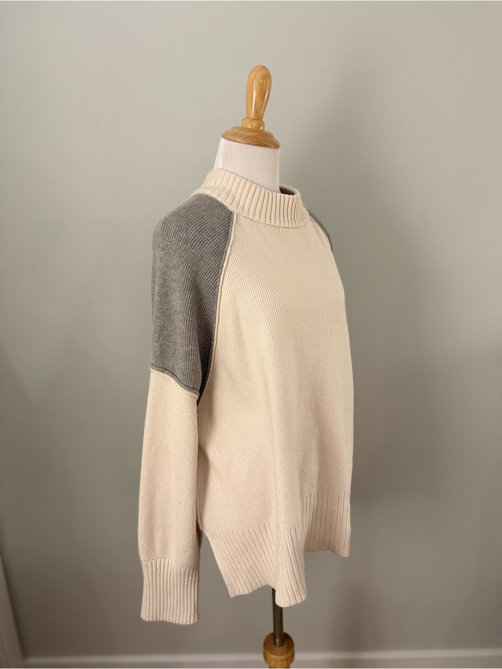 Like New ★ Altar’d State ★ Colorblock Ribbed Crewneck Sweater ★ Beige & Taupe